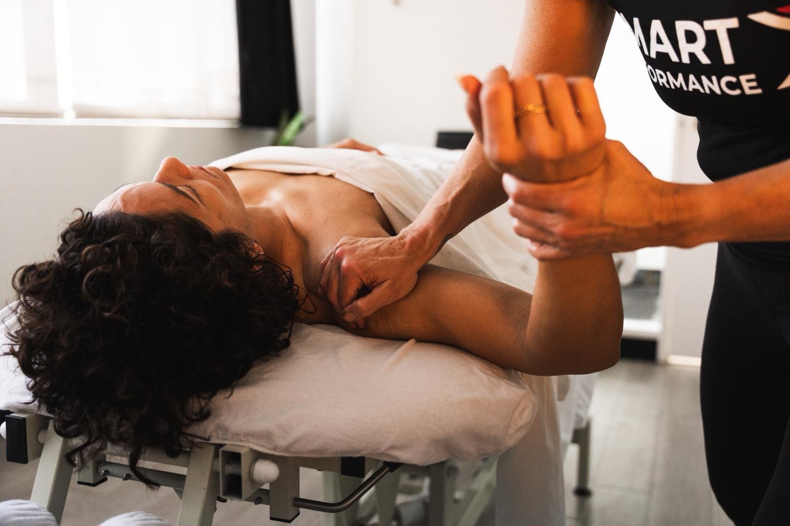 Massage Therapy in Calgary: What Athletes Should Know Before Booking